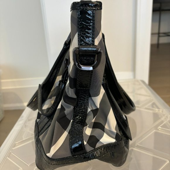 Burberry Black Check Nylon Medium Lowry Tote - Picture 3 of 9